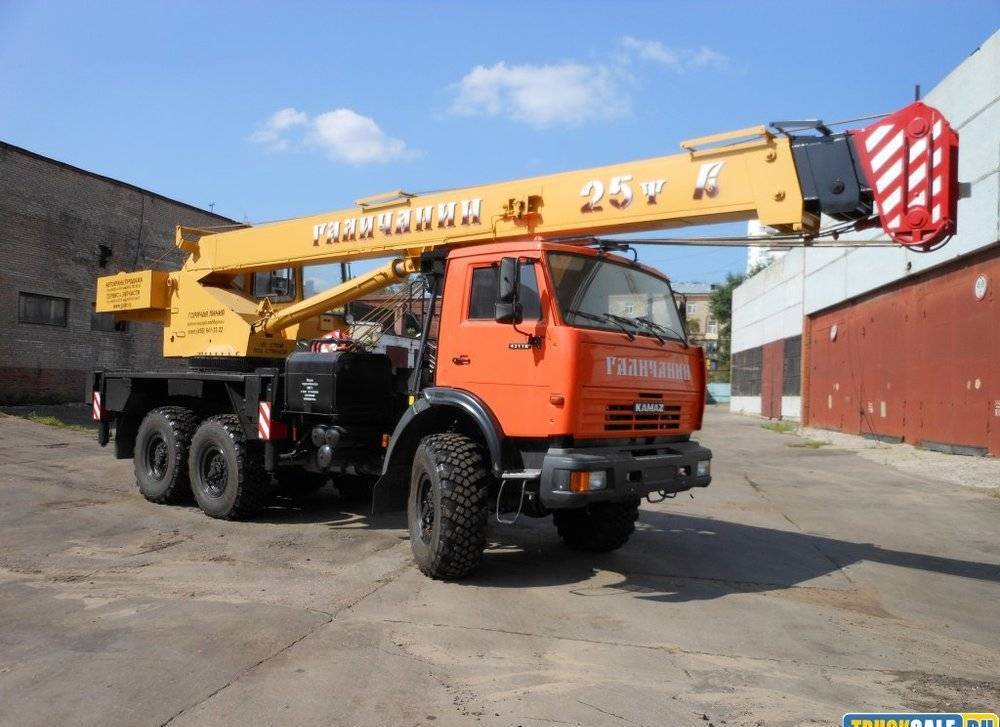 Автокран Галичанин 25 тонн