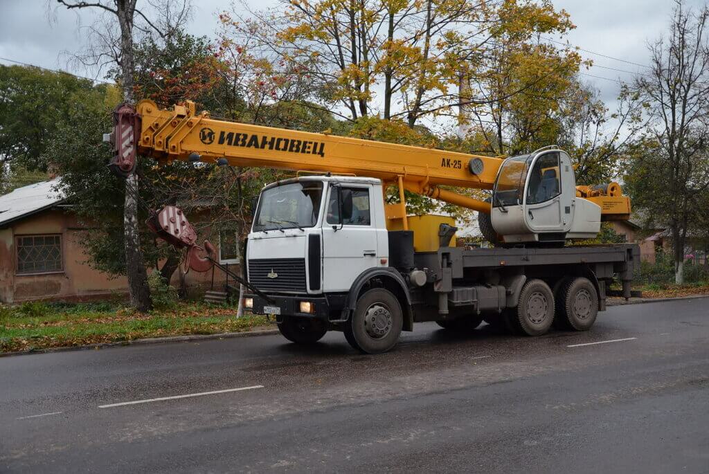 Автокран Ивановец 14 тонн