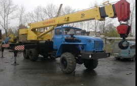 Автокран Урал 25 тонн вездеход