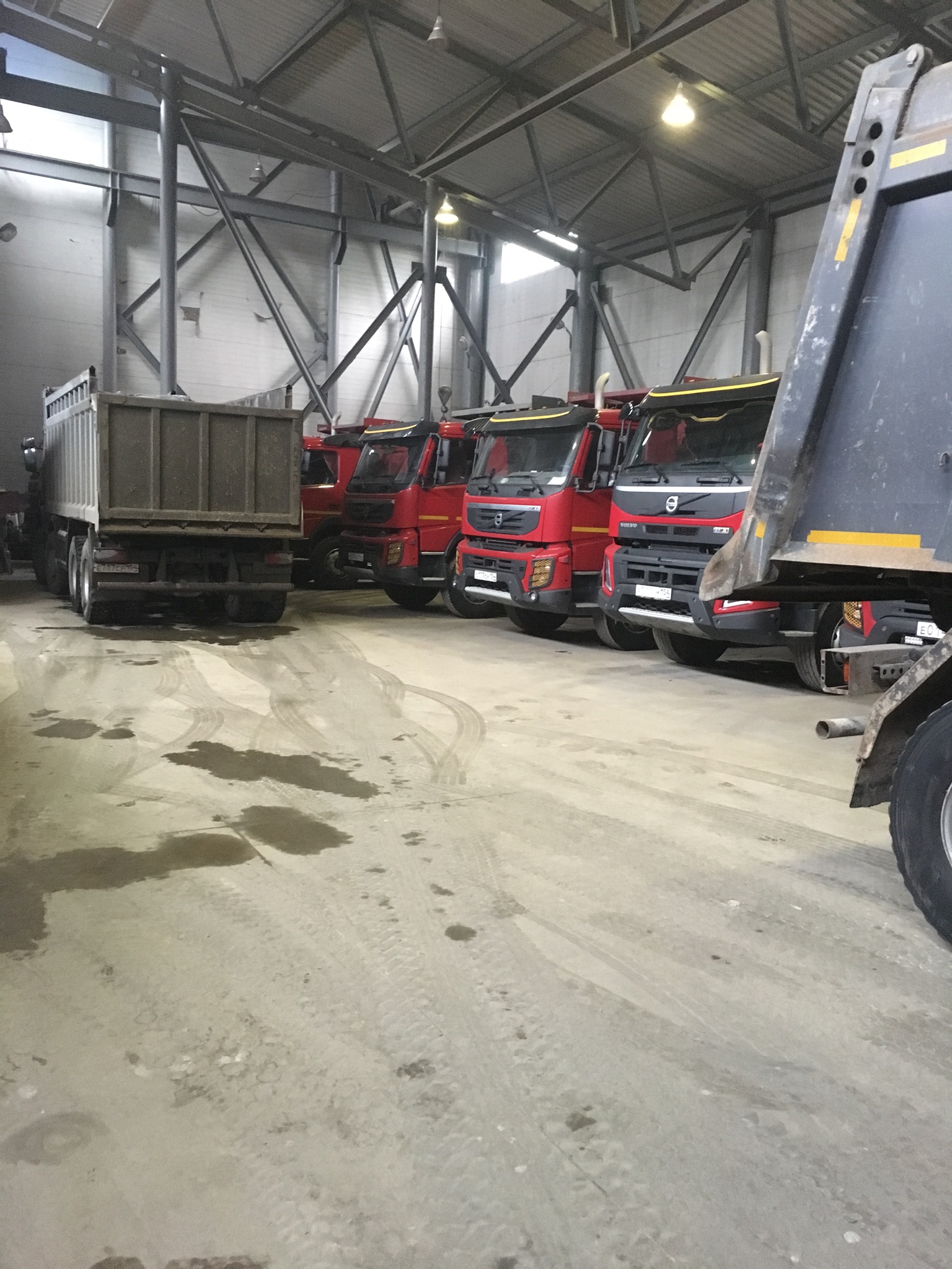 Услуги самосвалов 25-35 тонн