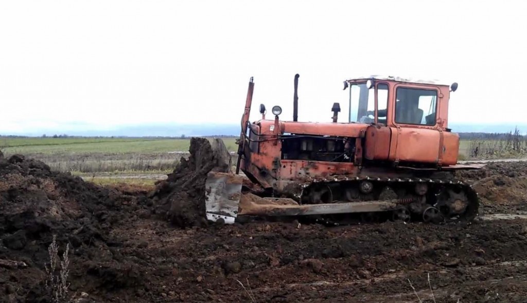 Аренда бульдозера ДТ-75. Земляные работы.