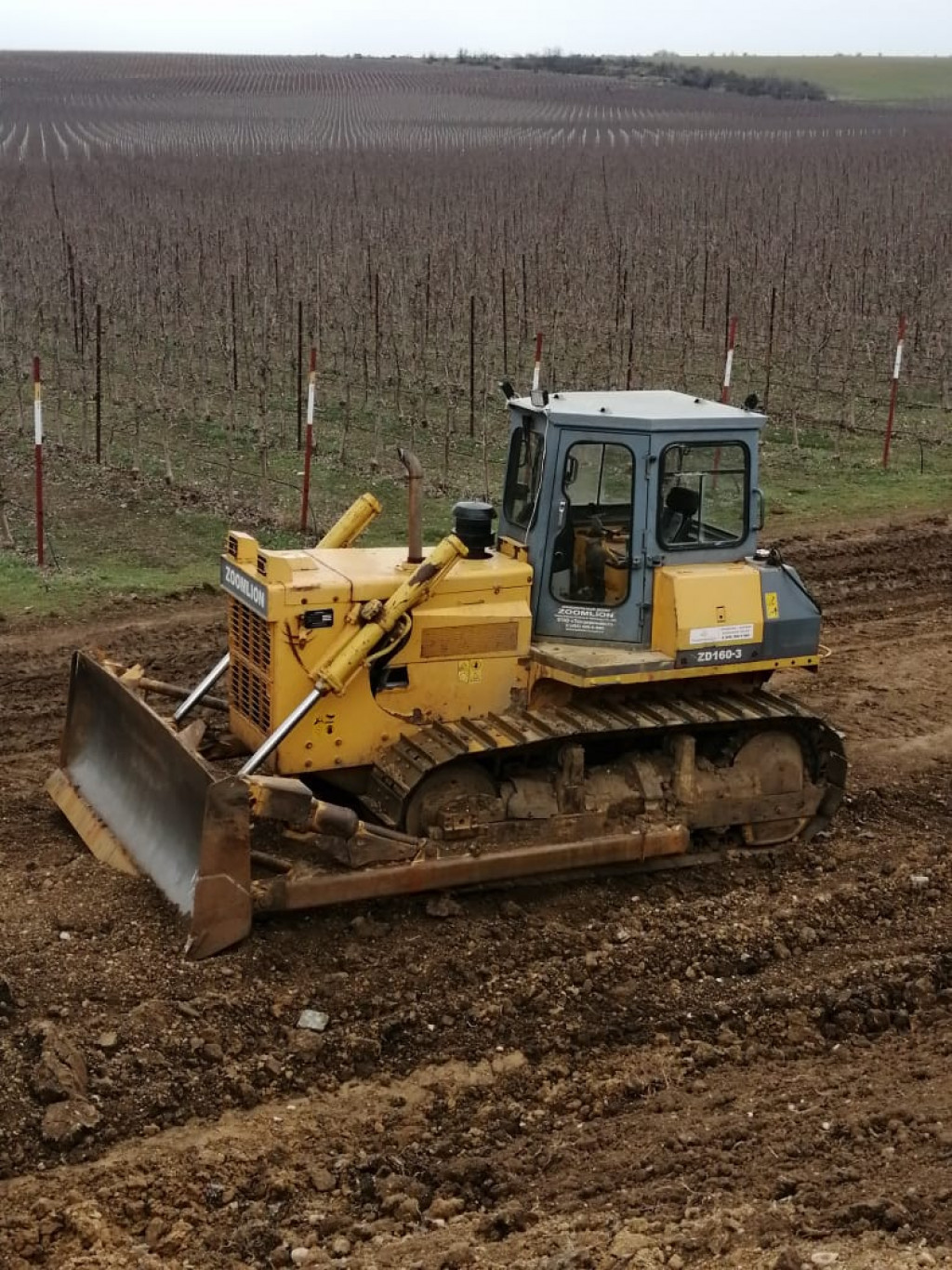 Аренда бульдозера в Симферополе и по Крыму.