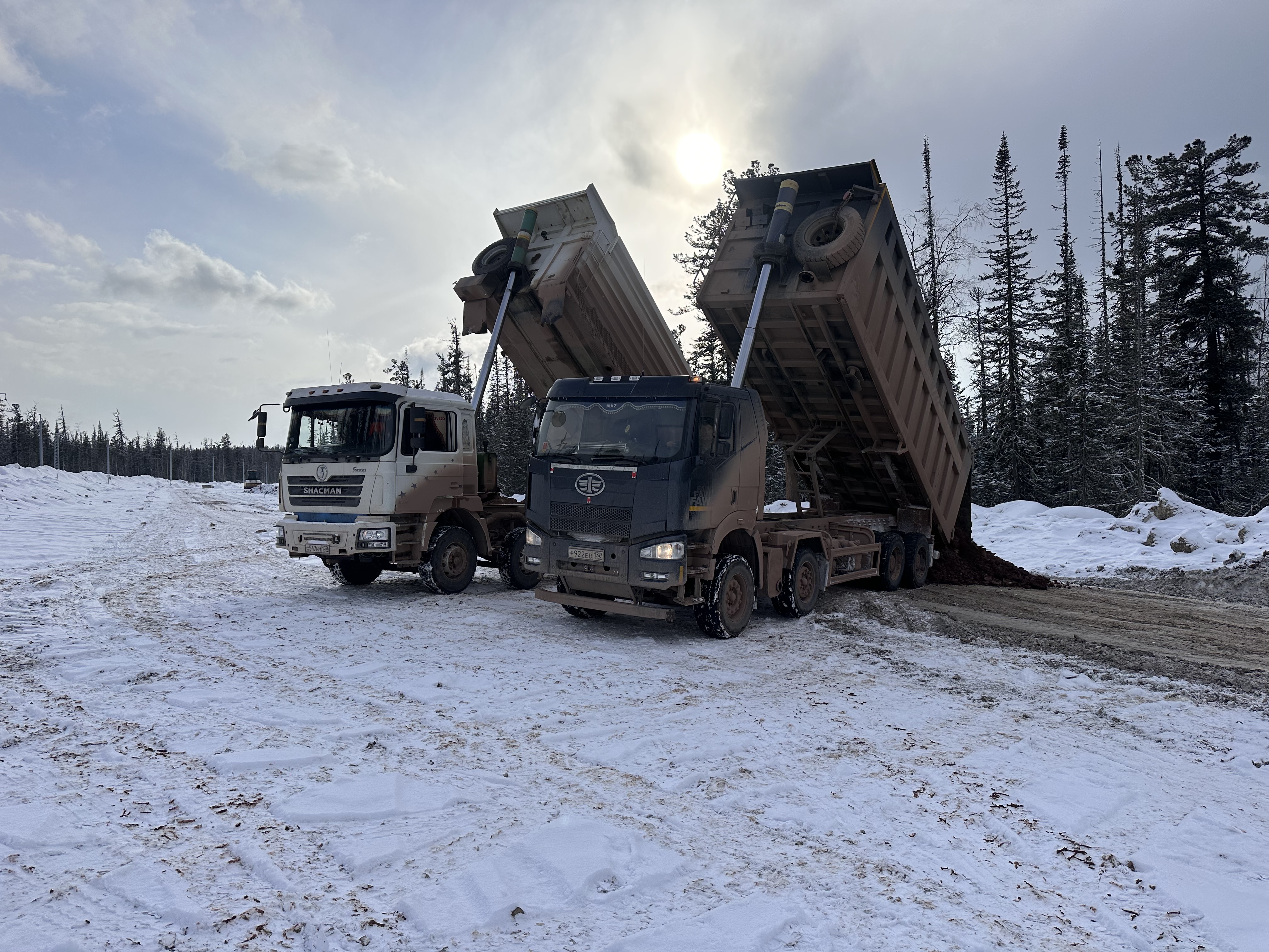 Самосвалы объем кузова 35 куб грузоподъемность 40т