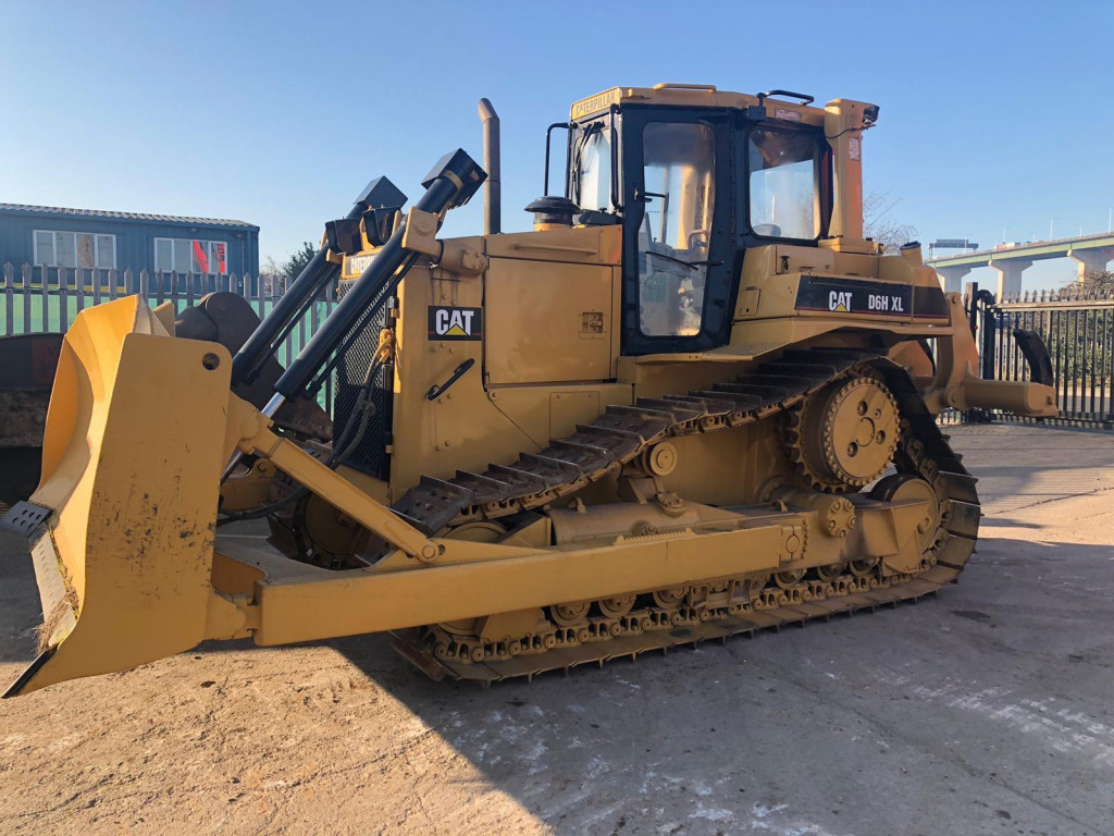 Аренда бульдозеров КатерпилерD6R 22, D6N 20