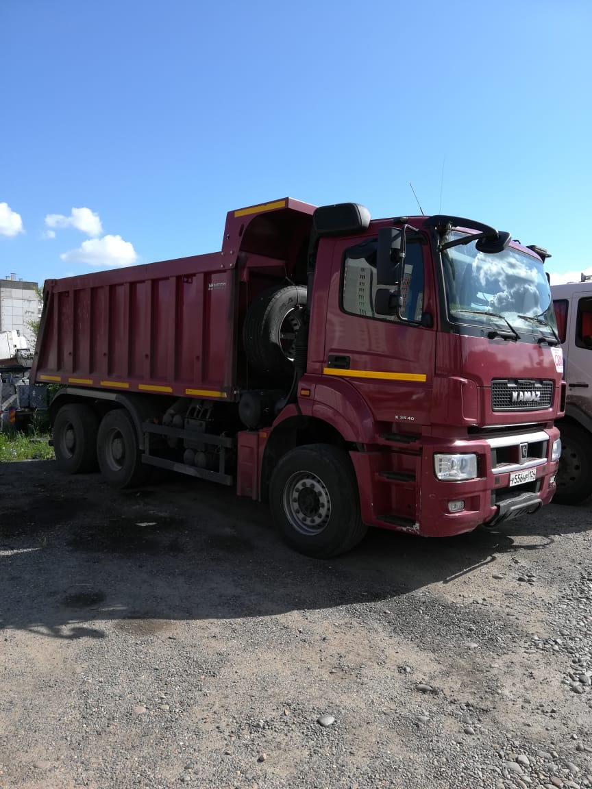 КАМАЗ в аренду, услуги самосвала. Песок, щебень.