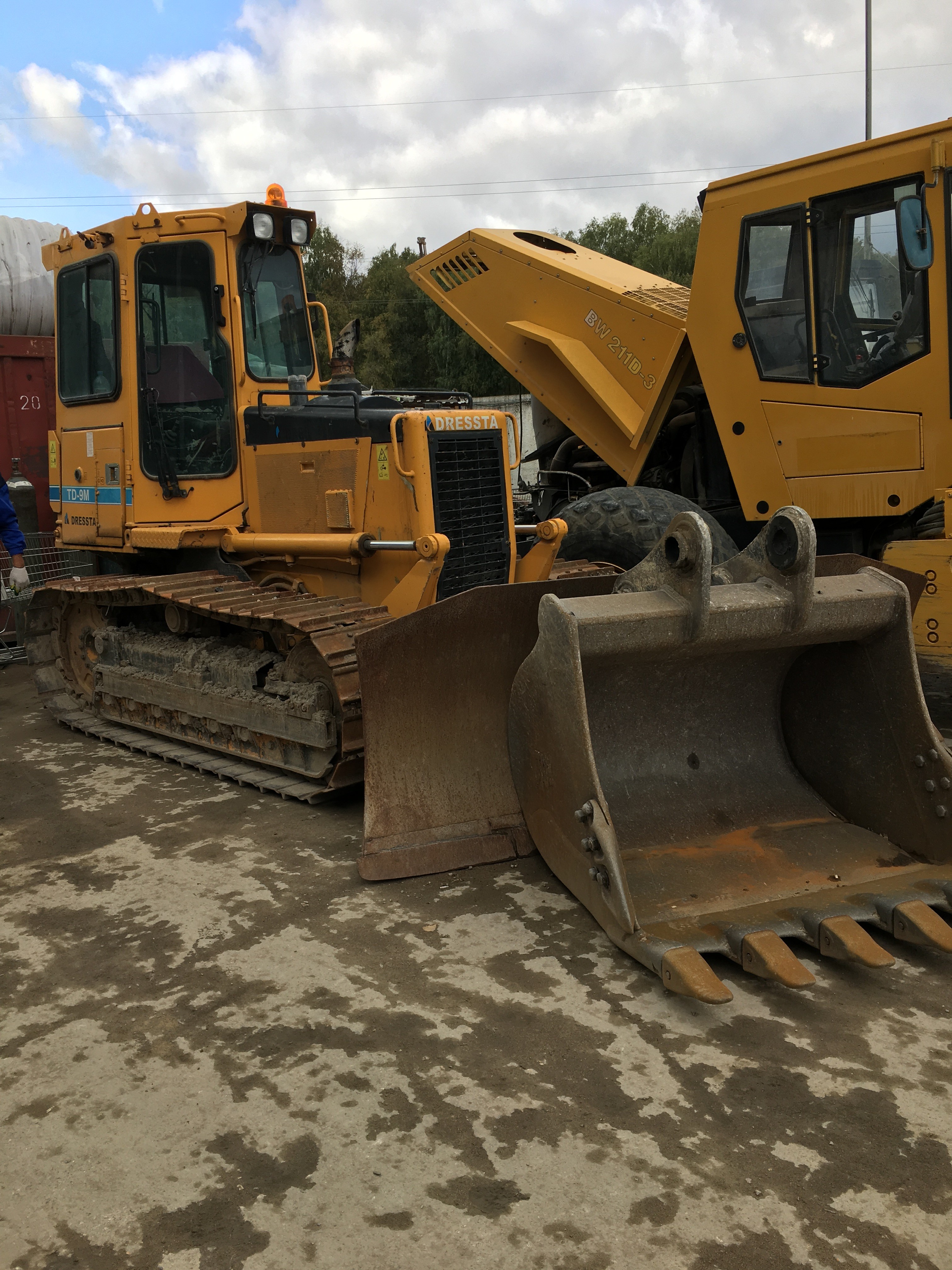 Аренда бульдозера Dressta