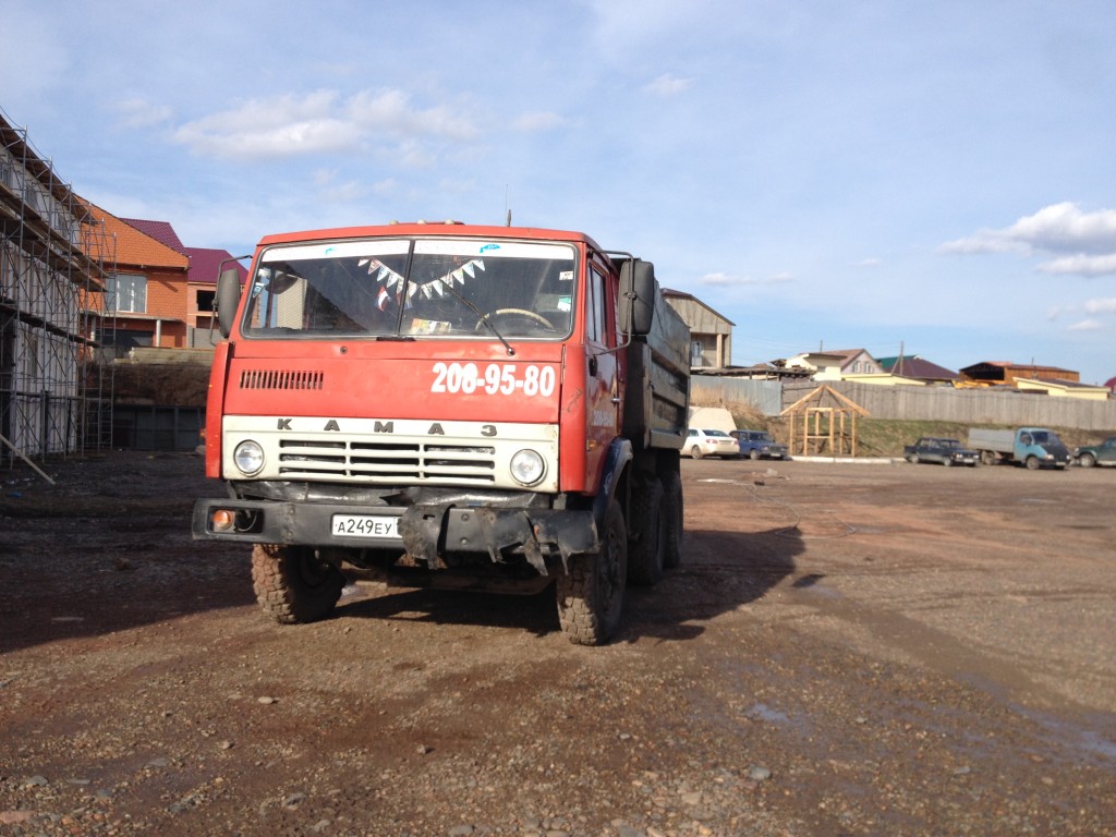 Аренда самасвалов погорузчик