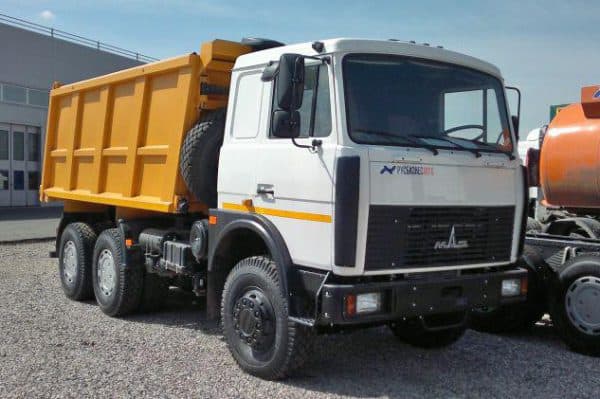 Услуги самосвалов 10, 20 тонн.