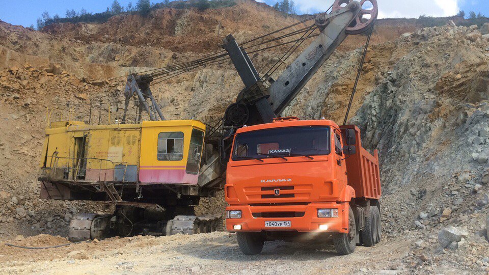 Камаз самосвал
