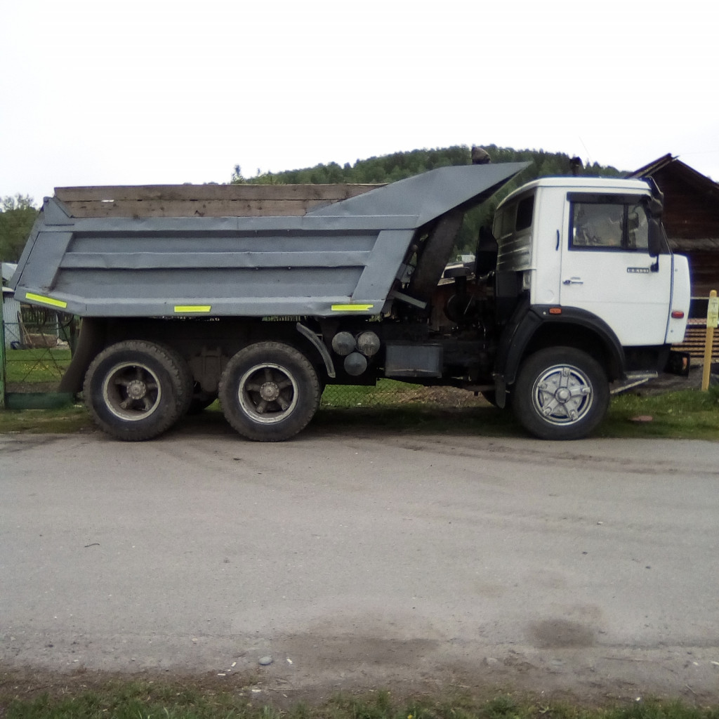 Перевозка сыпучих грузов самосвалом.