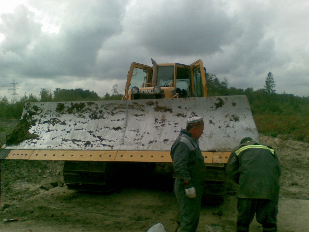 Бульдозер болотный