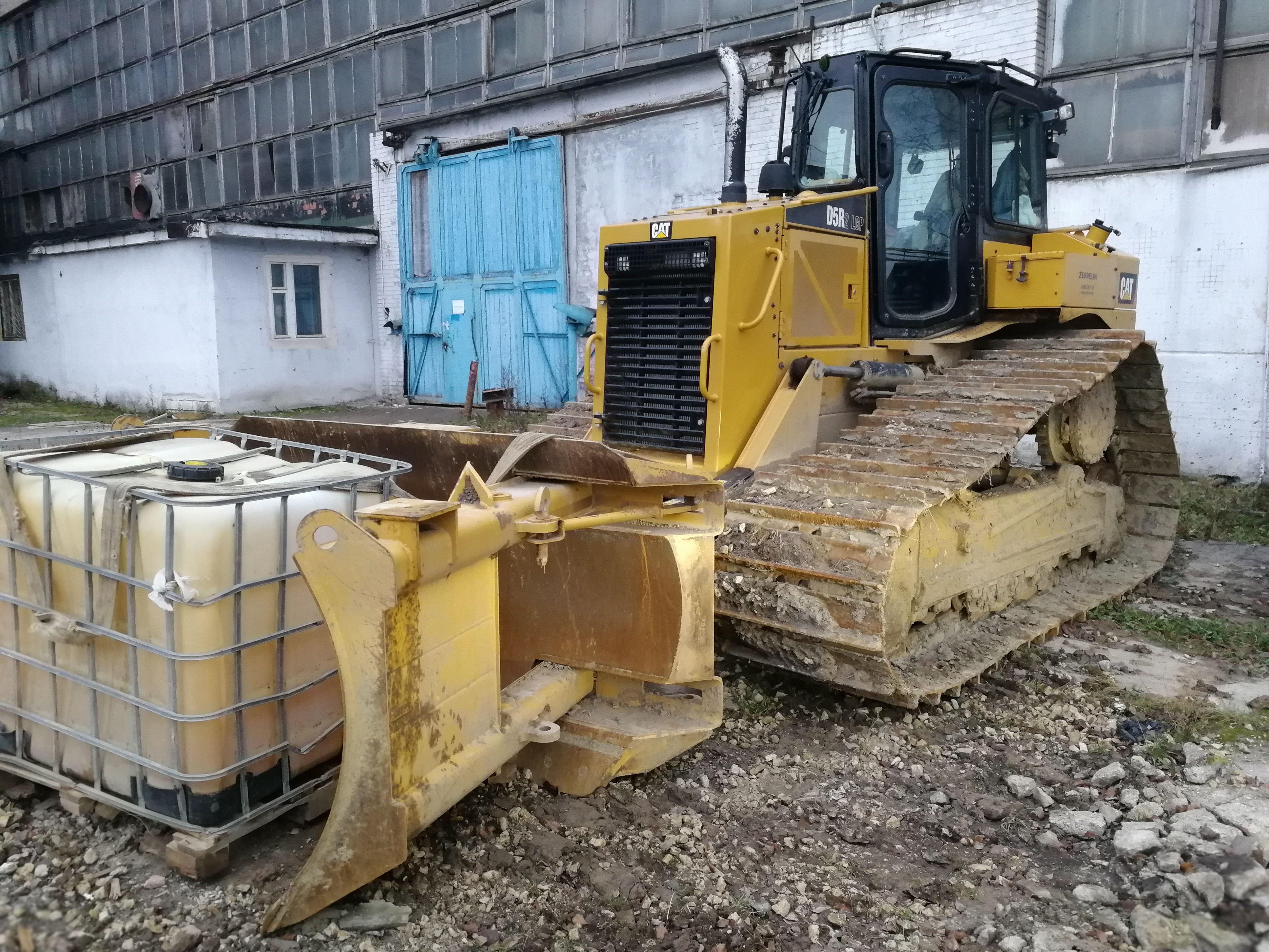 Бульдозер 19тонн в аренду планировщик