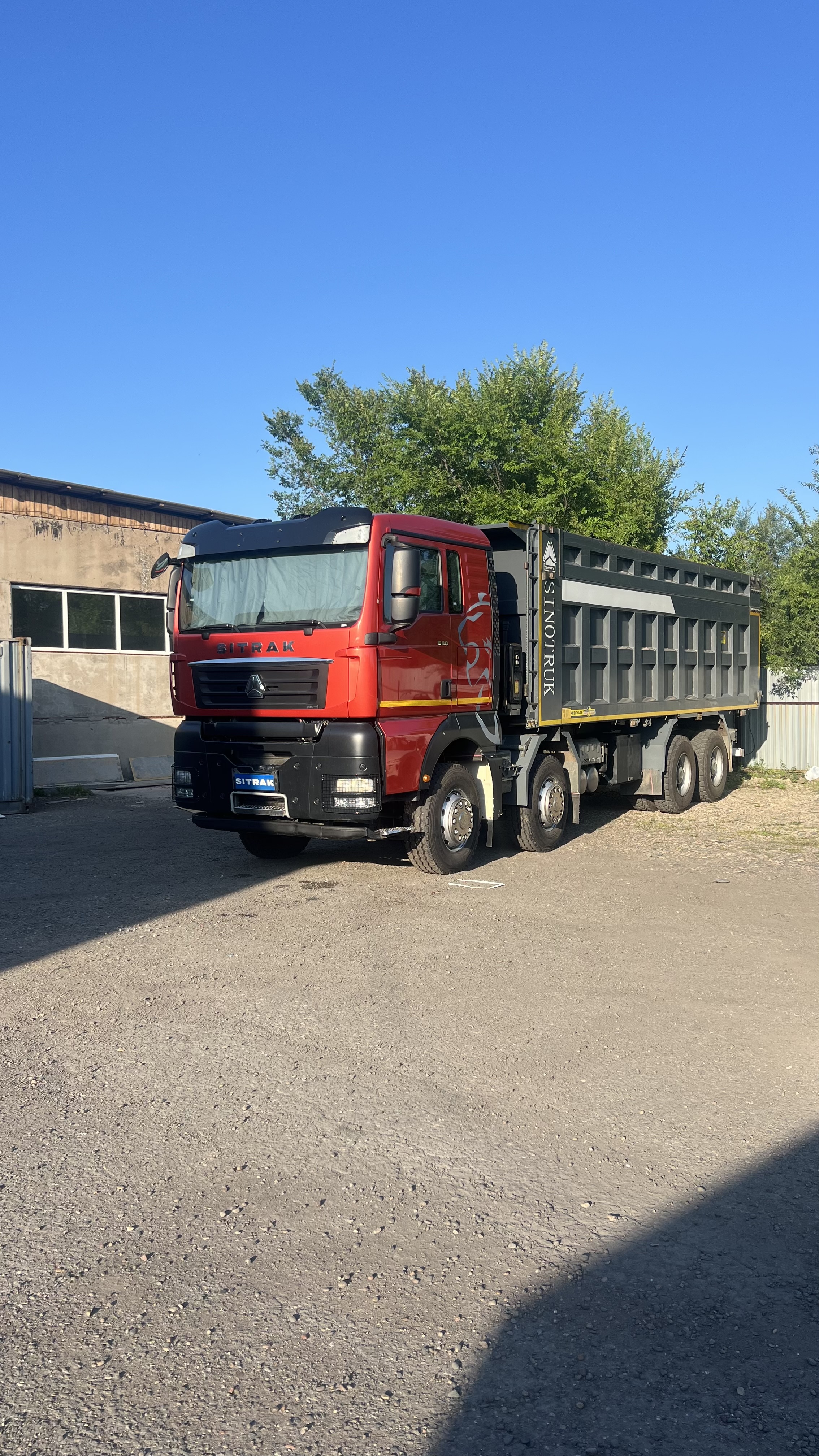 Аренда самосвалов 35 кубов, 30 тонн, спецтехники