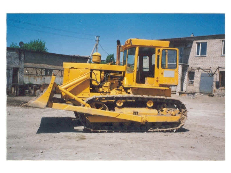 Предлагаем в аренду бульдозер  Т-130