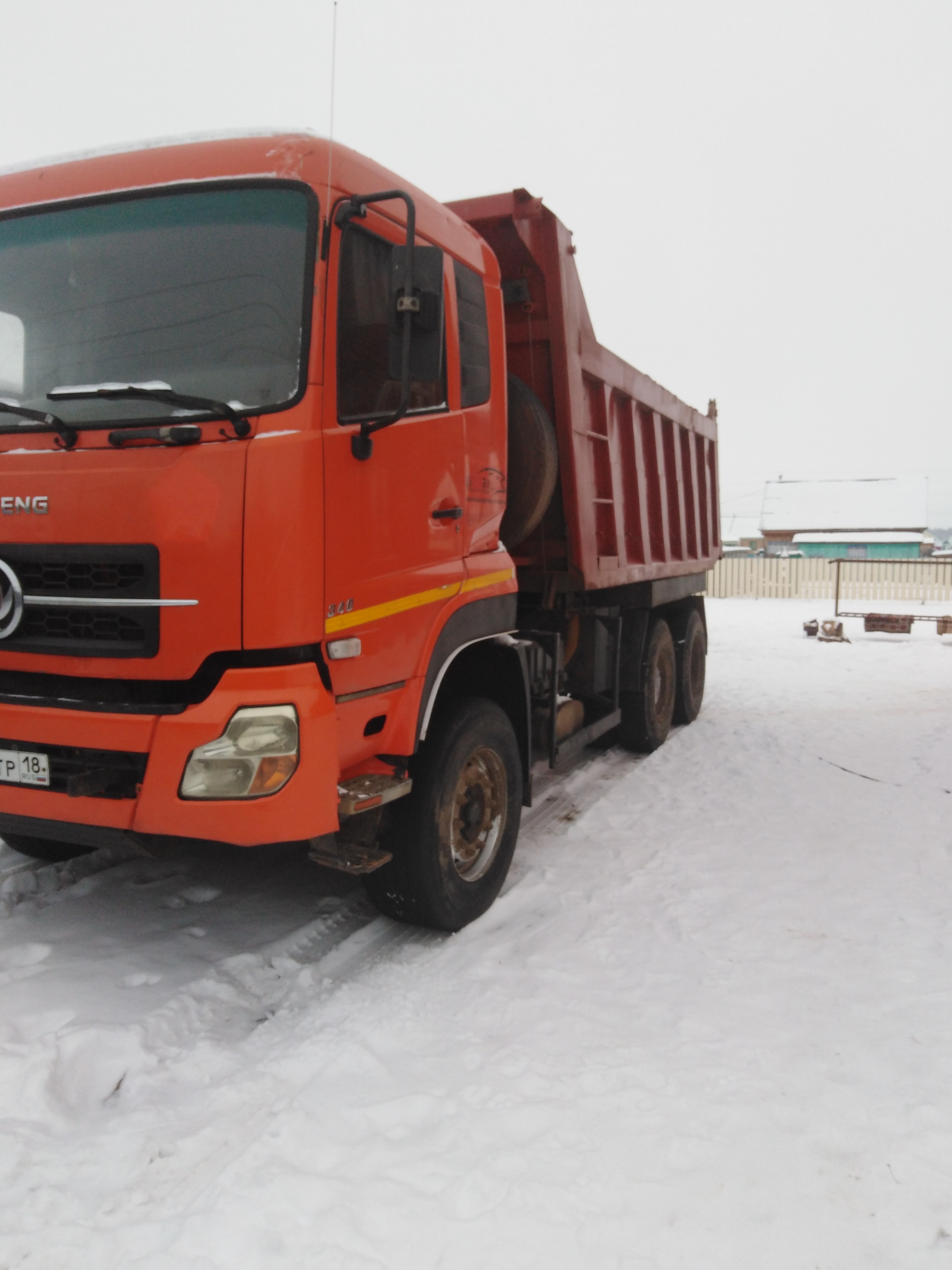 Отдам в аренду самосвал