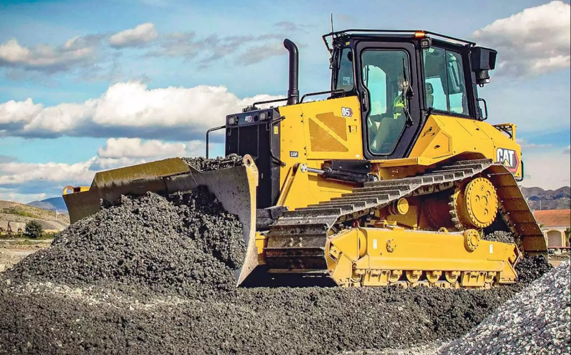 Бульдозер D 5. Аренда спецтехники