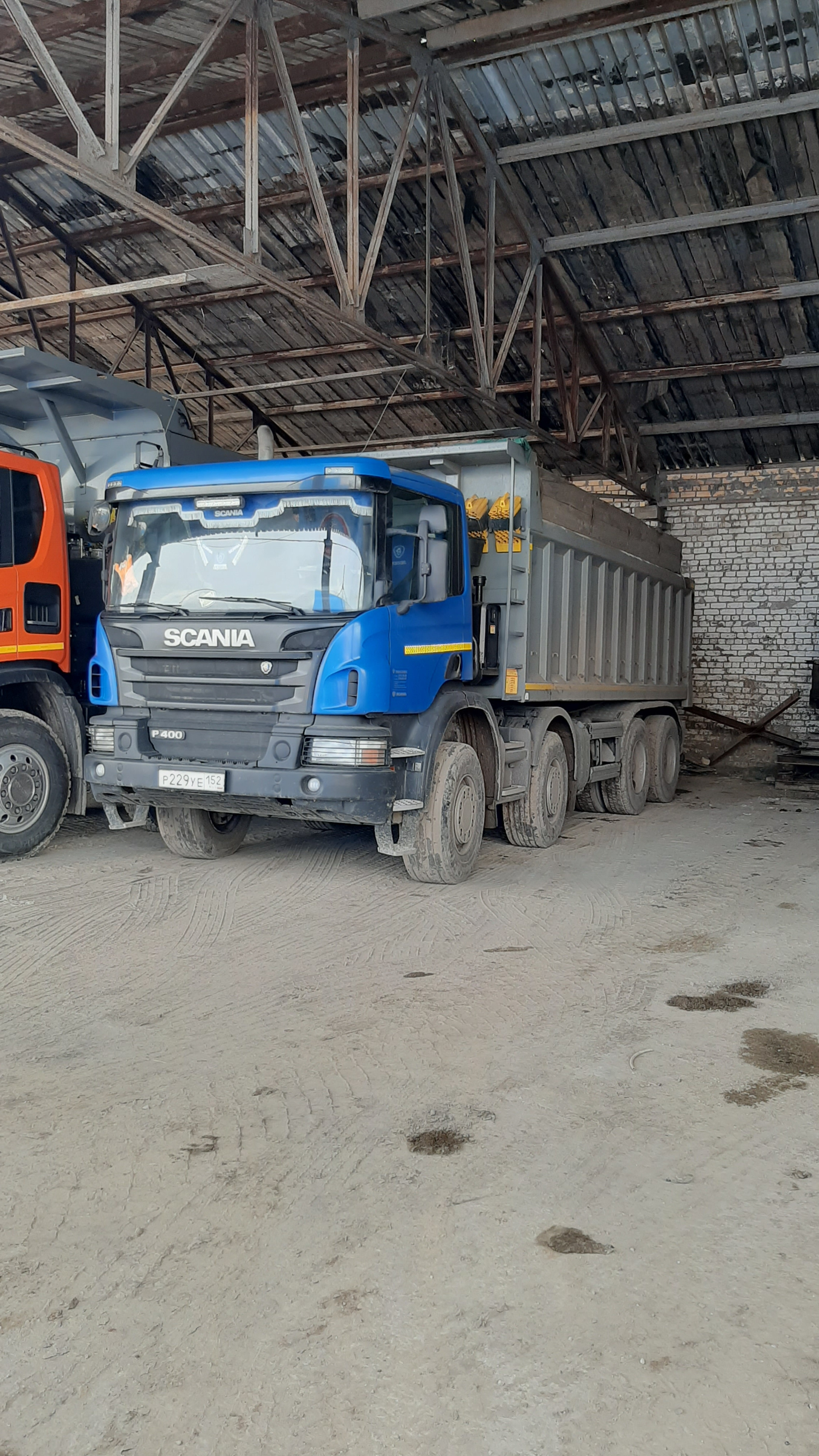 Аренда самосвалов, тонаров