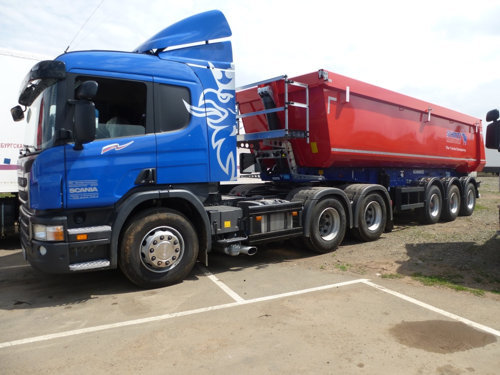 Самосвальный полуприцеп Scania