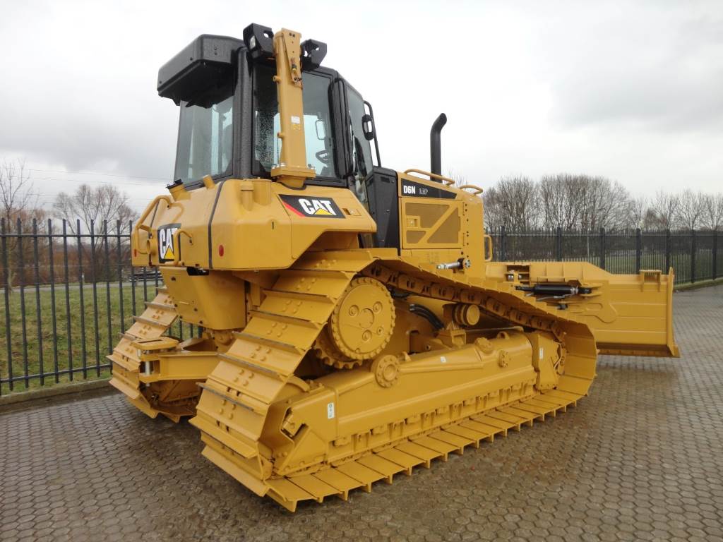 Бульдозер CATERPILLAR D4K-XL