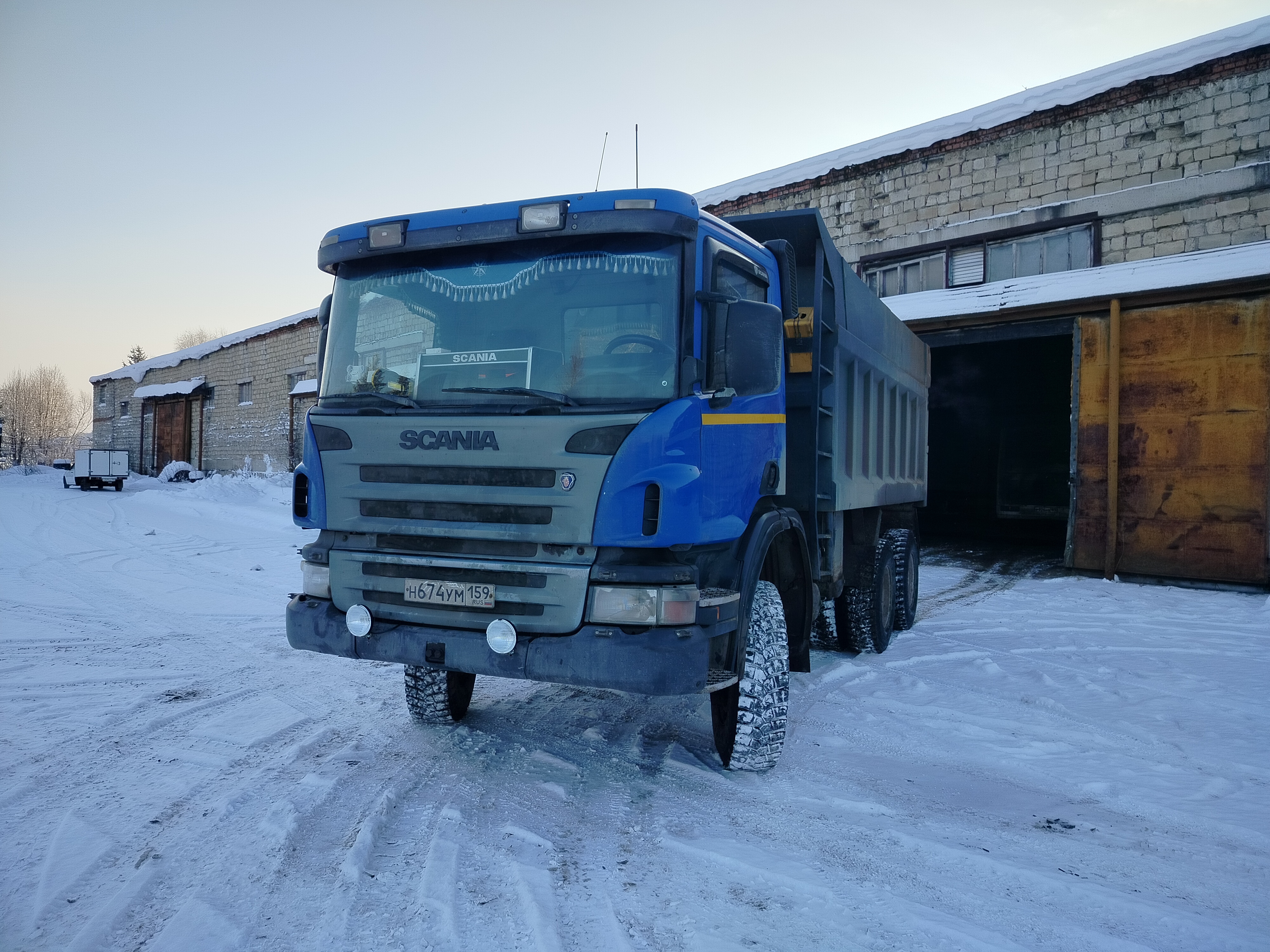 Аренда Самосвал полноприводный
