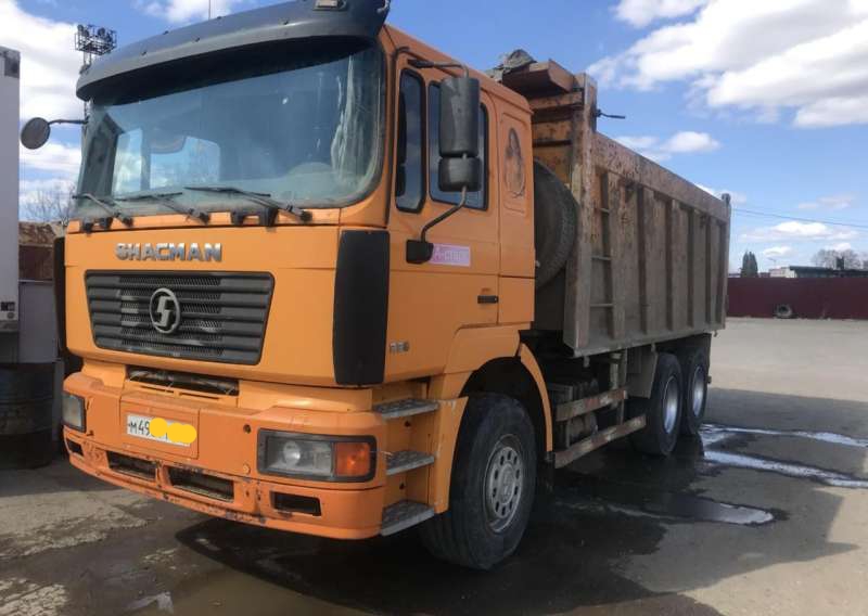 Аренда самосвала 30т. Перевозка материалов.