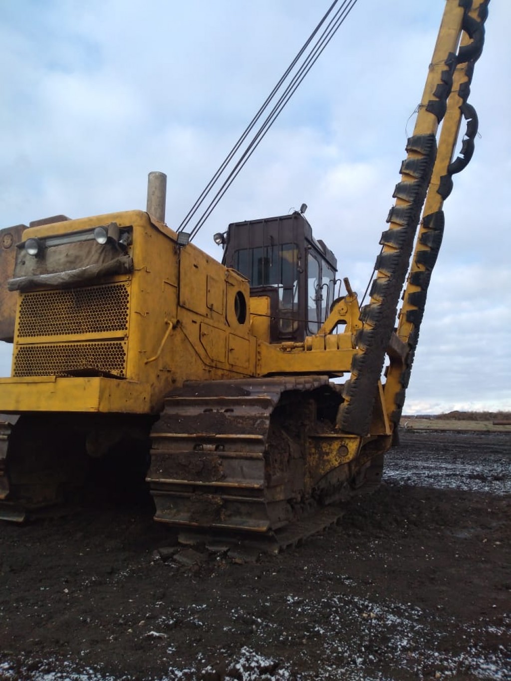 Аренда трубоукладчиков komatsu D-355