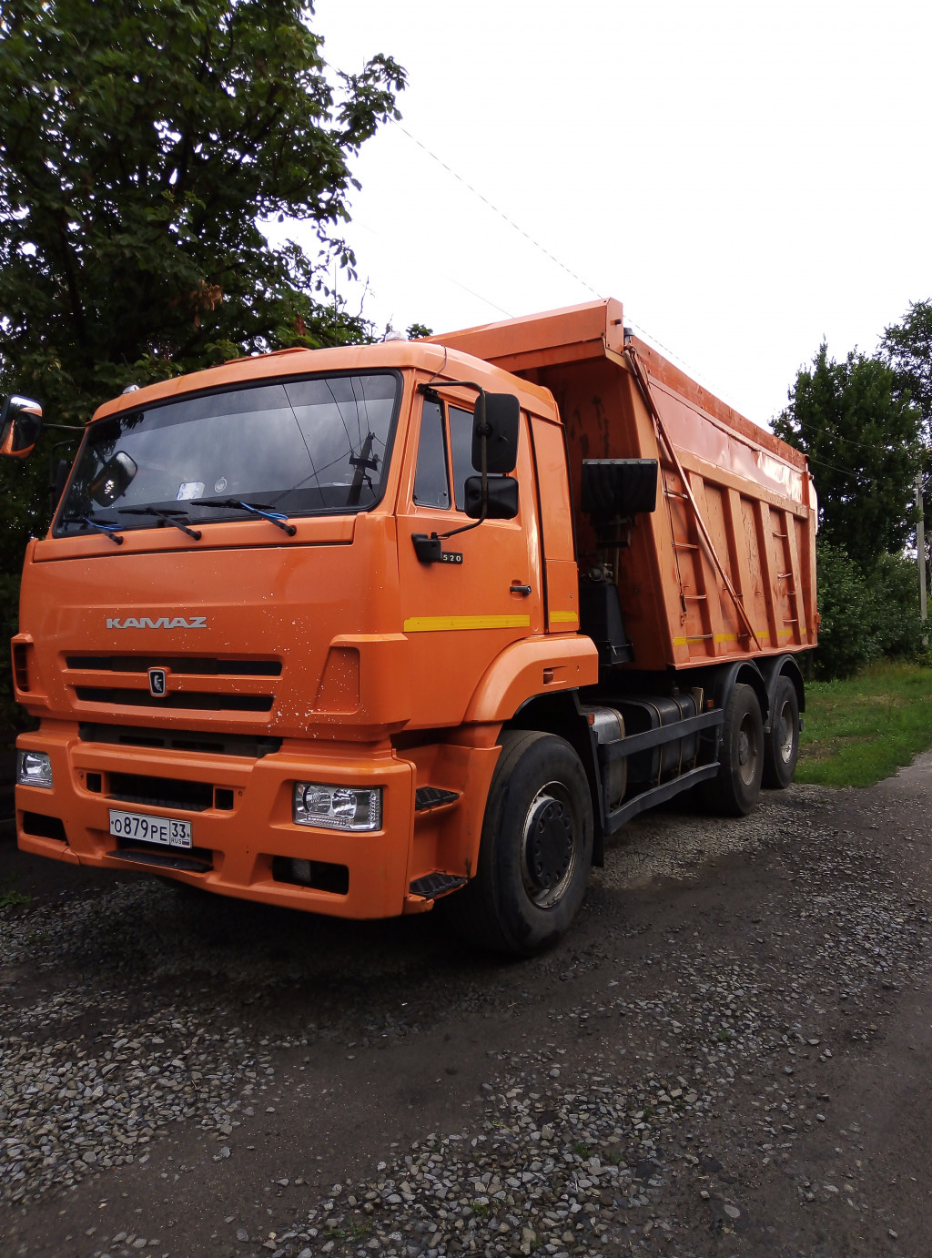 Услуги самосвала. Заказ песка, щебня, отсева.