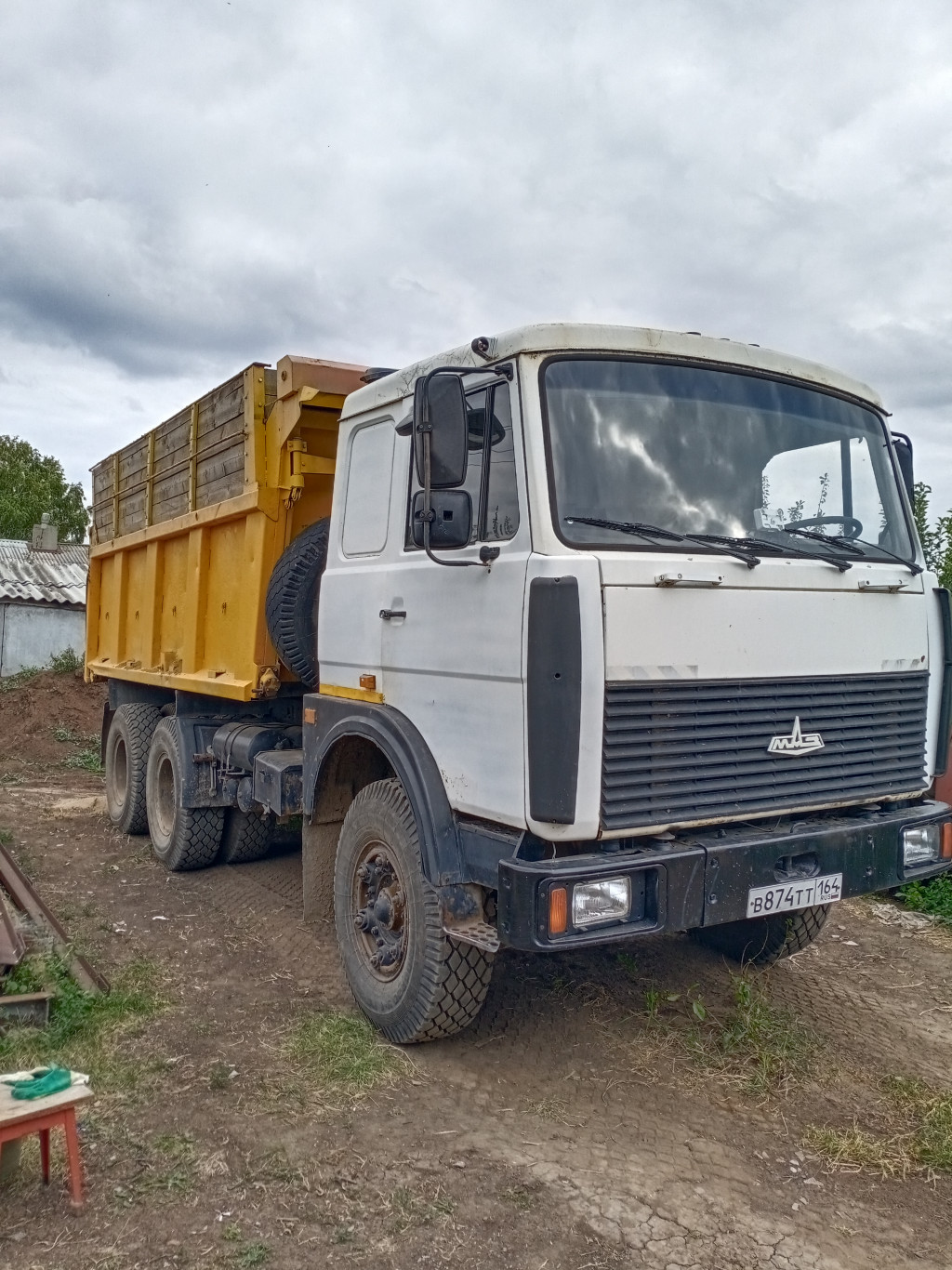 Работа для самосвала. Услуги самосвала с водителем