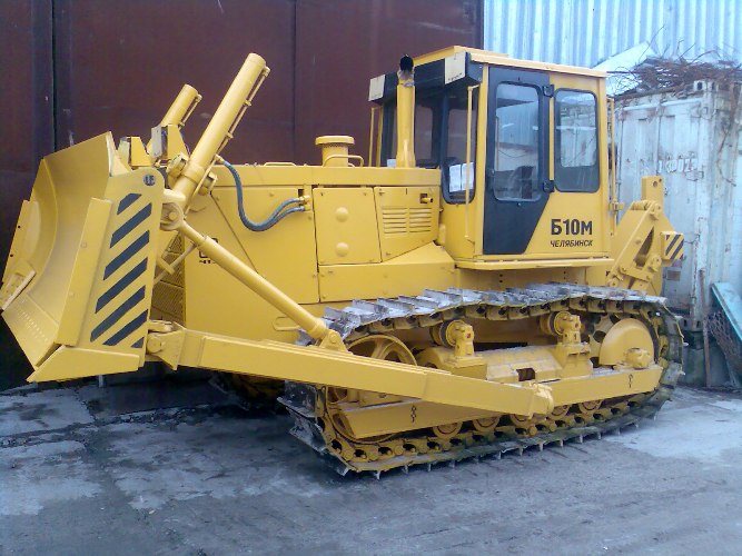 Сдам в аренду                            бульдозер                            Б10МБ.0121-2В4 от собственника Вадим