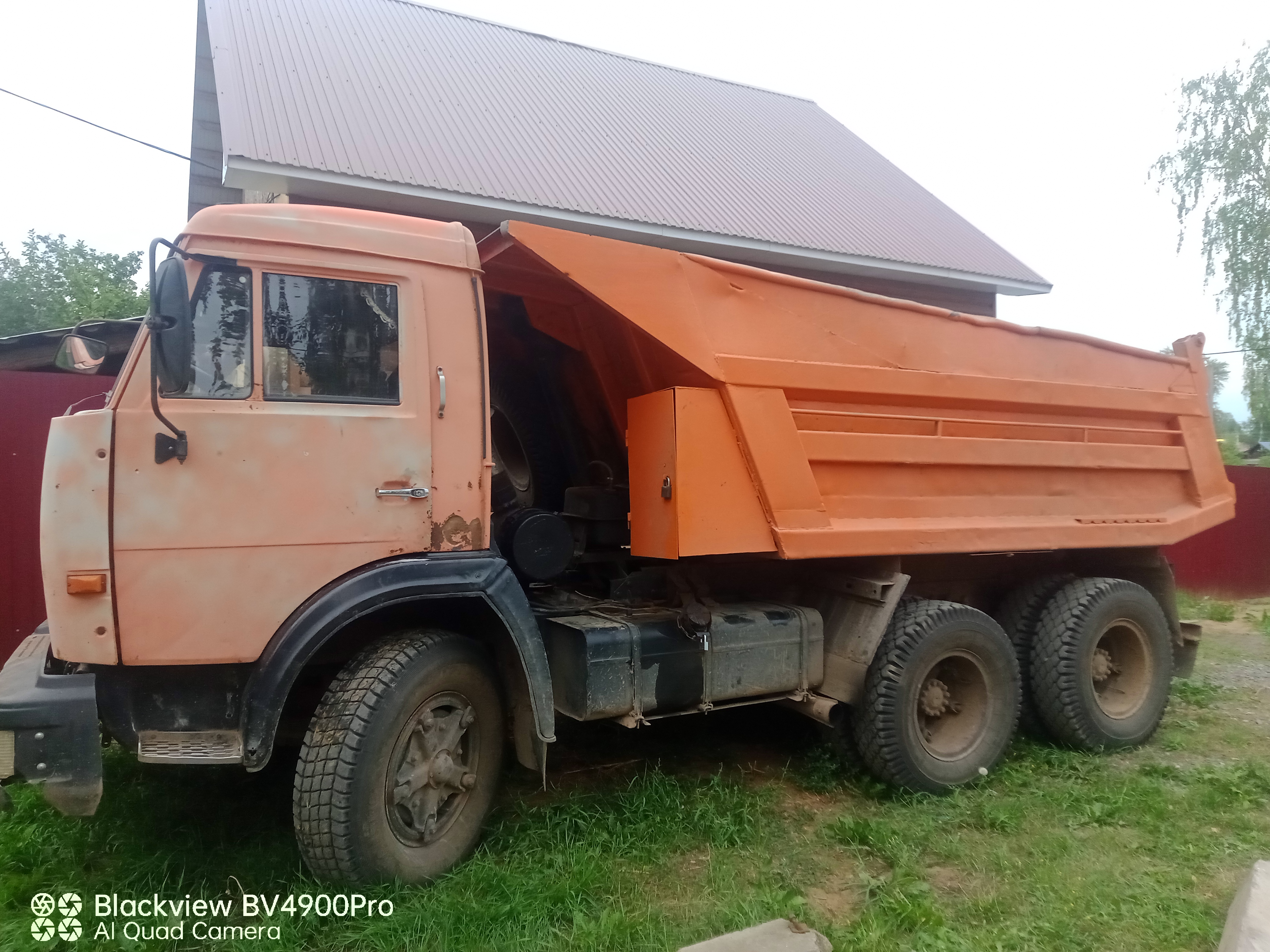 Самосвал аренда. Перевозка сыпучих материалов