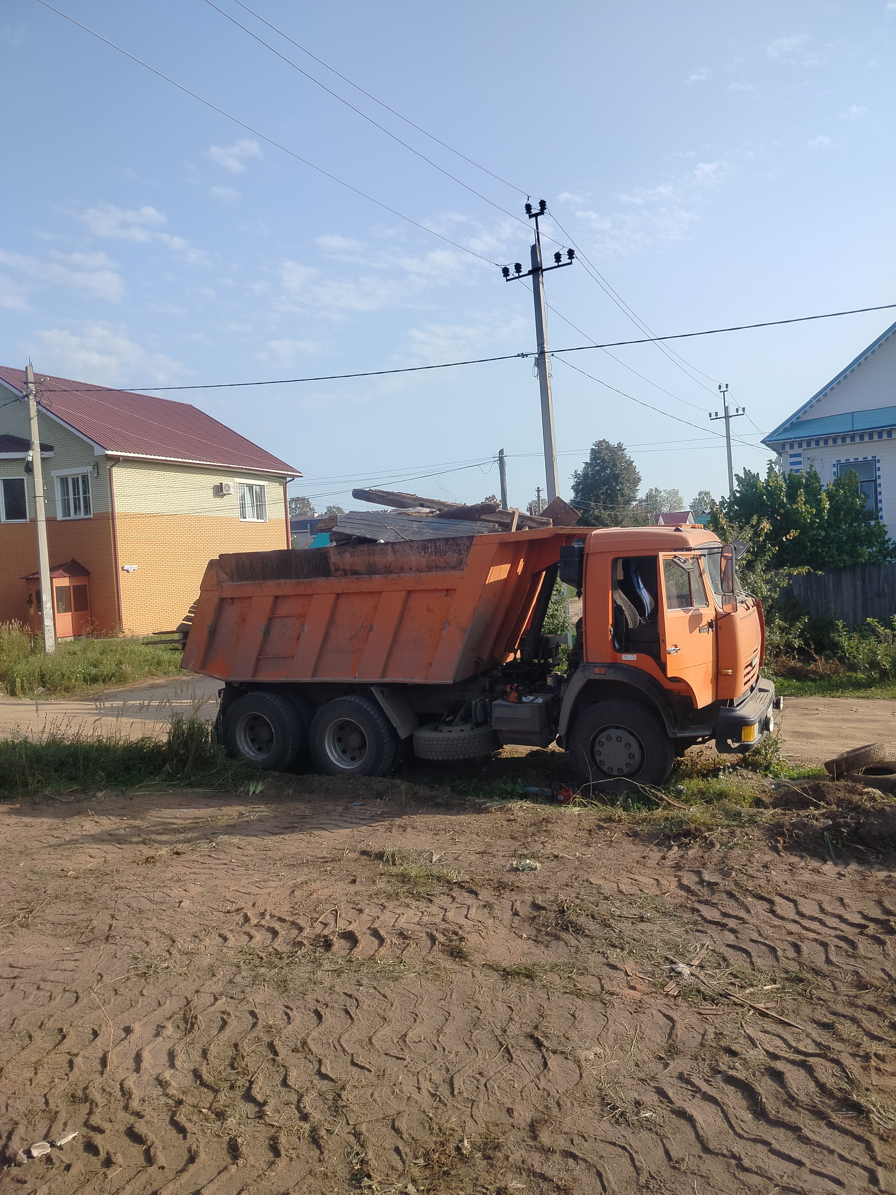 Услуги КАМАЗ самосвал 15тонн.