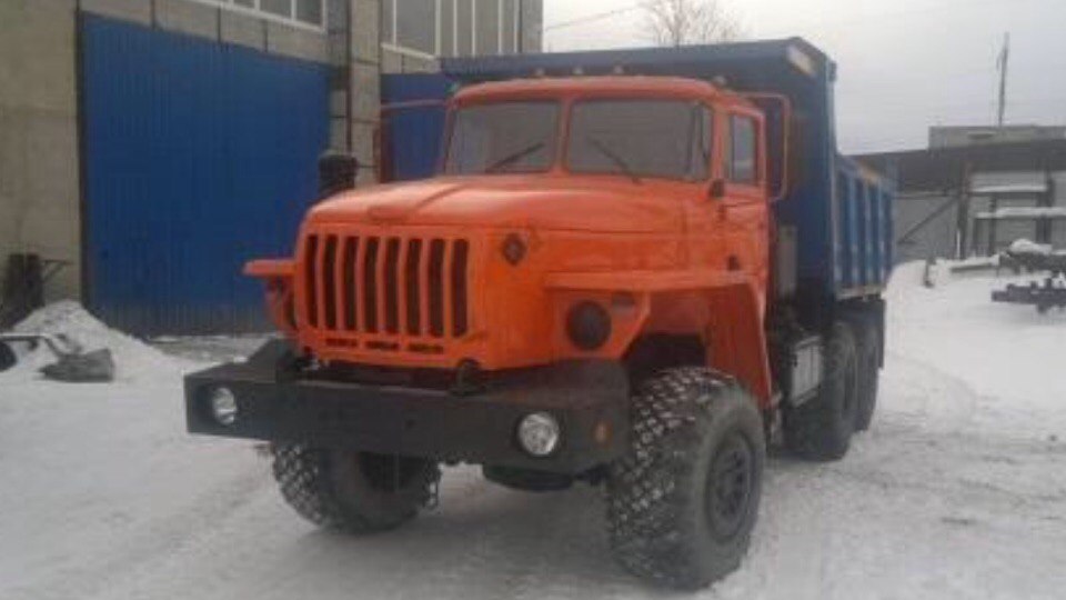 Самосвалы 6х6, полноприводные Уралы 10т.
