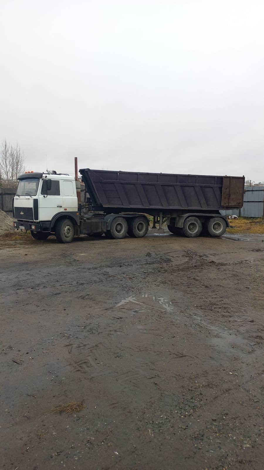 Самосвал 30 кубов в аренду. Перевозка услуги.