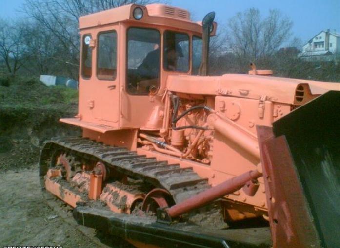 Сдам в аренду                            бульдозер                            Т-170 от собственника Корчевой