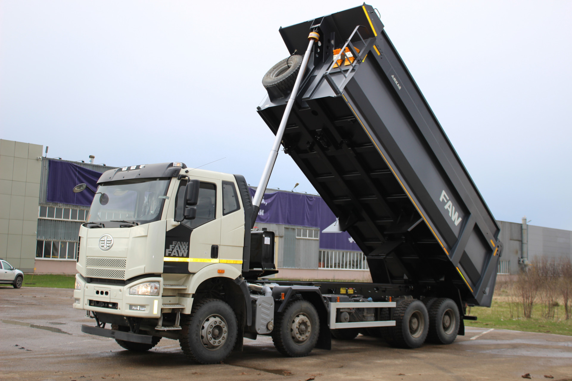 Аренда Самосвалы 30 кубов