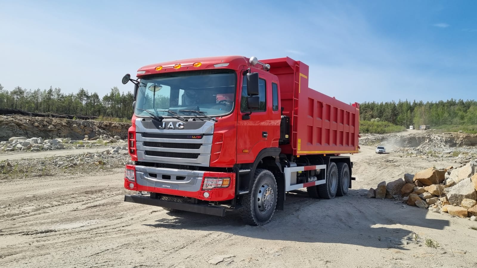 Услуги самосвала 20 кубов. Перевозка 20 тонн.