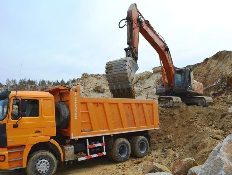 Услуги самосвалов карьерные. Подогрев кузова