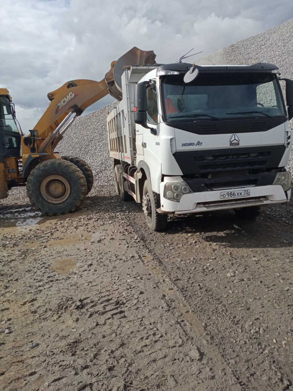 Услуги самосвалов. Перевозка стройматериалов.