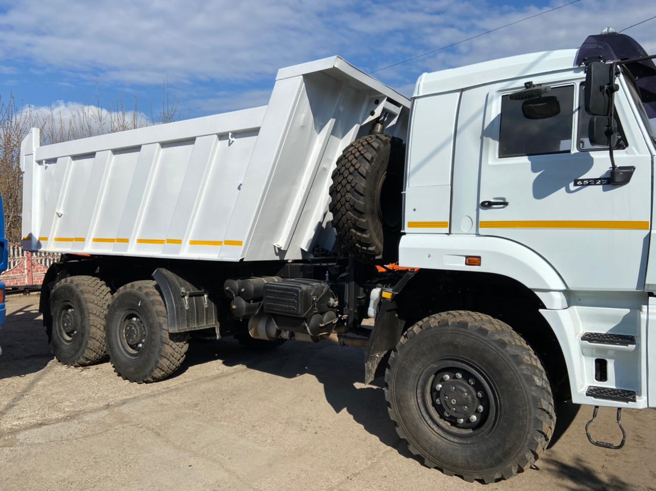 Самосвалы 6х6 Когалым. Перевозка самосвалом.