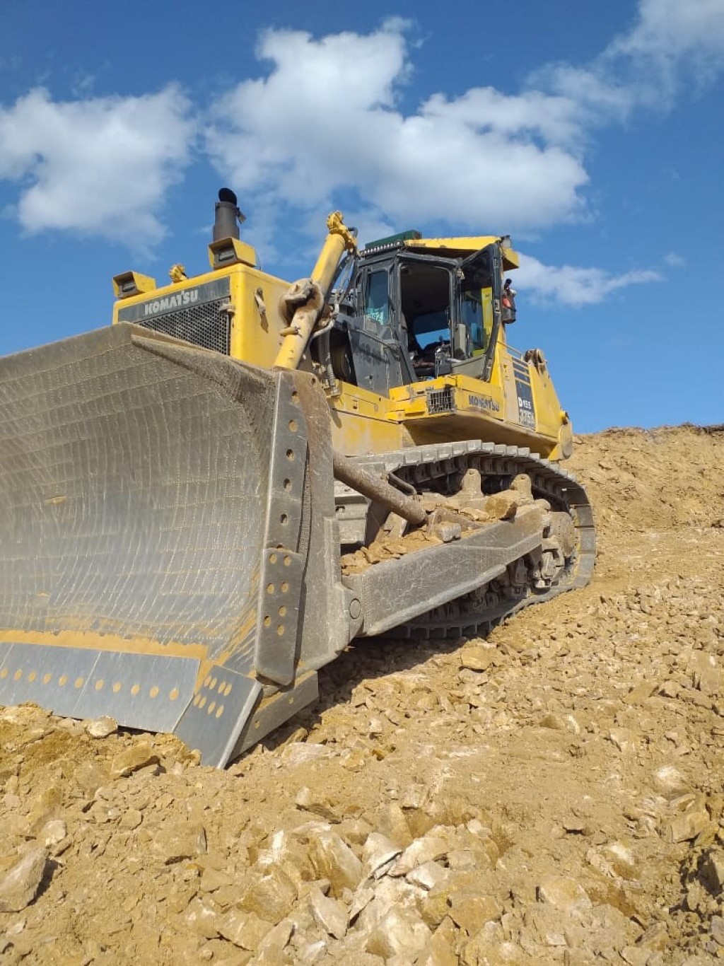 Услуги бульдозера Комацу Д375/355/275