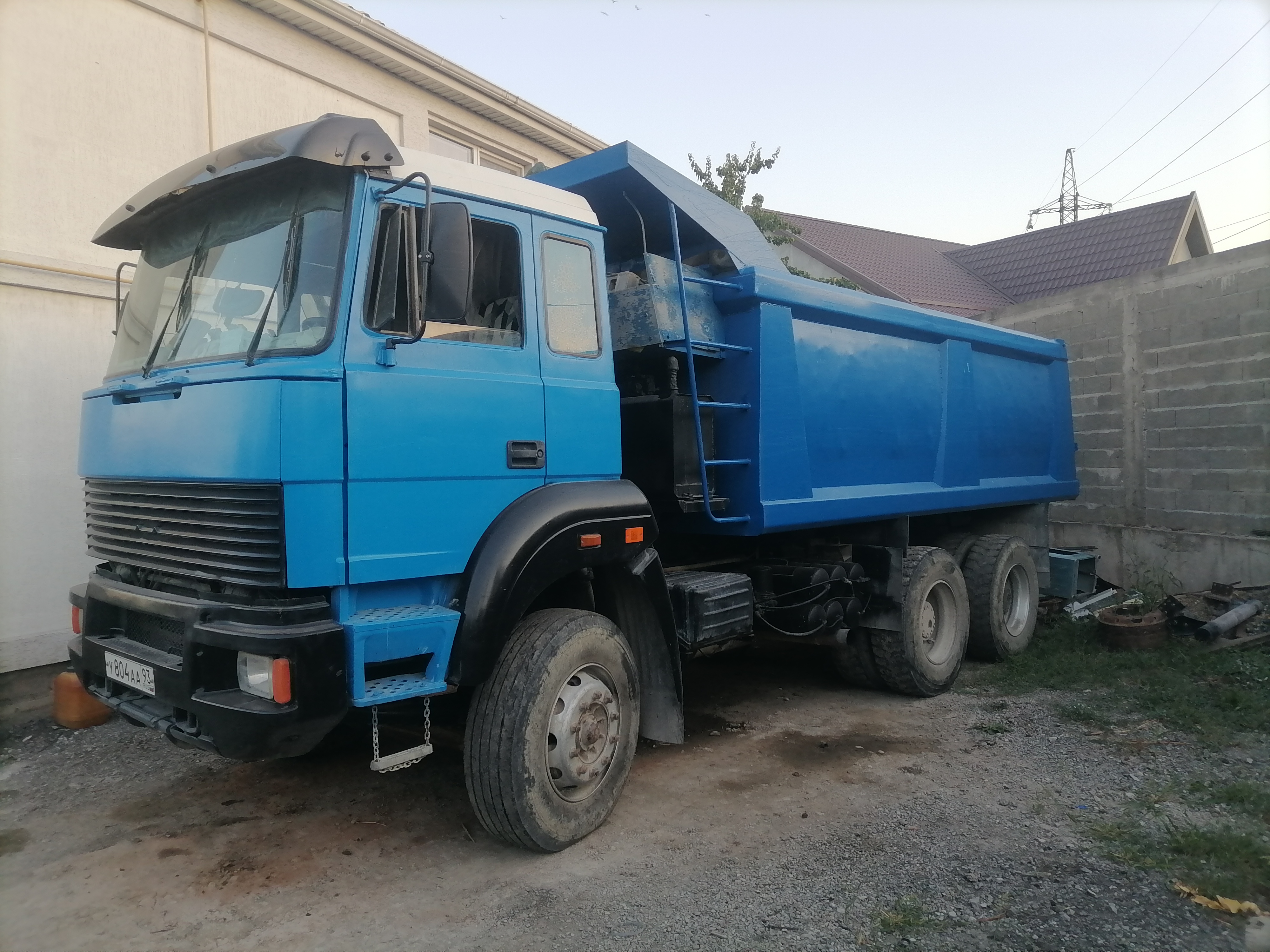 Аренда самосвала. Доставка щебня. вывоз мусора.