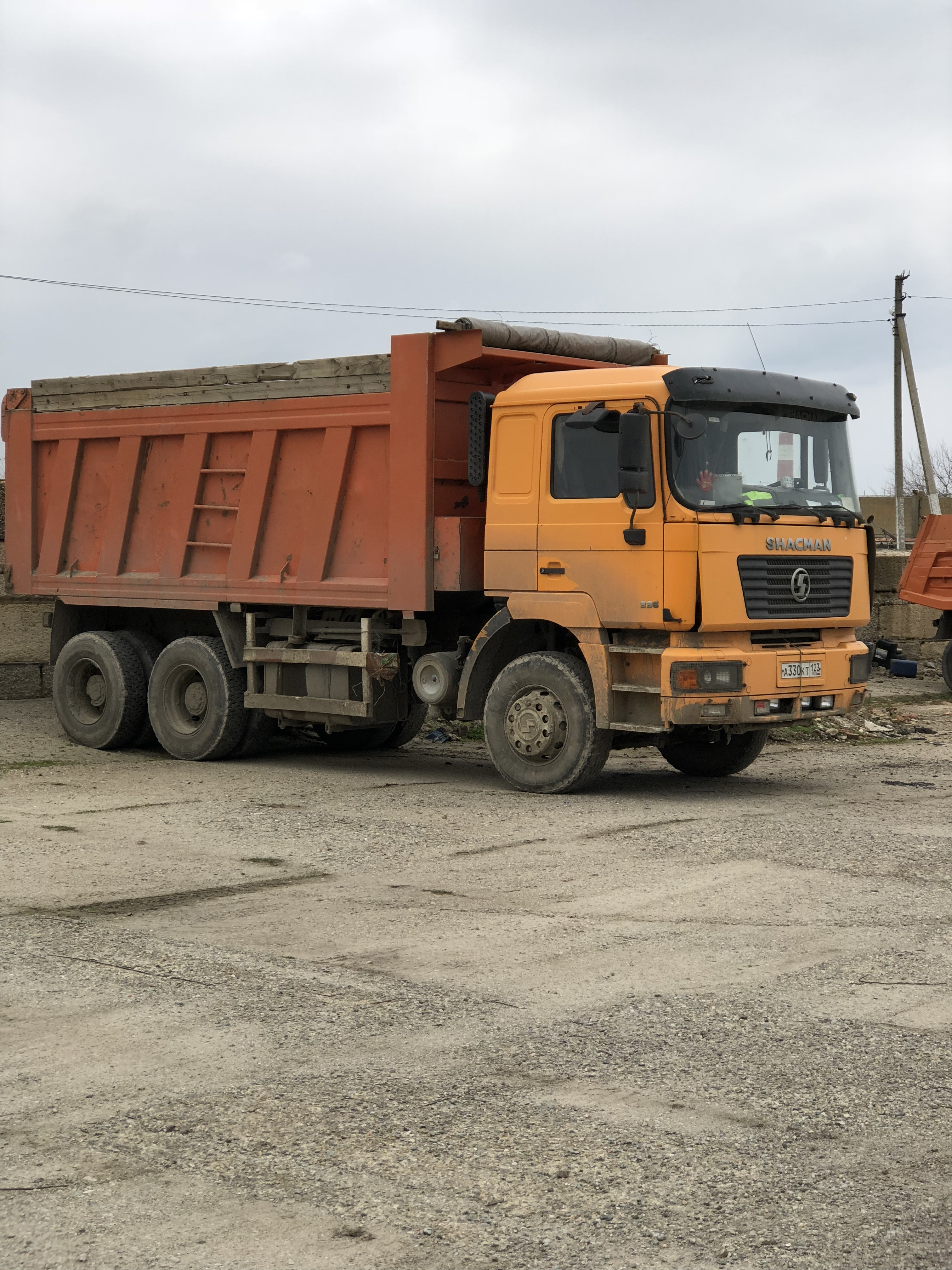 Услуги самосвала Shacman