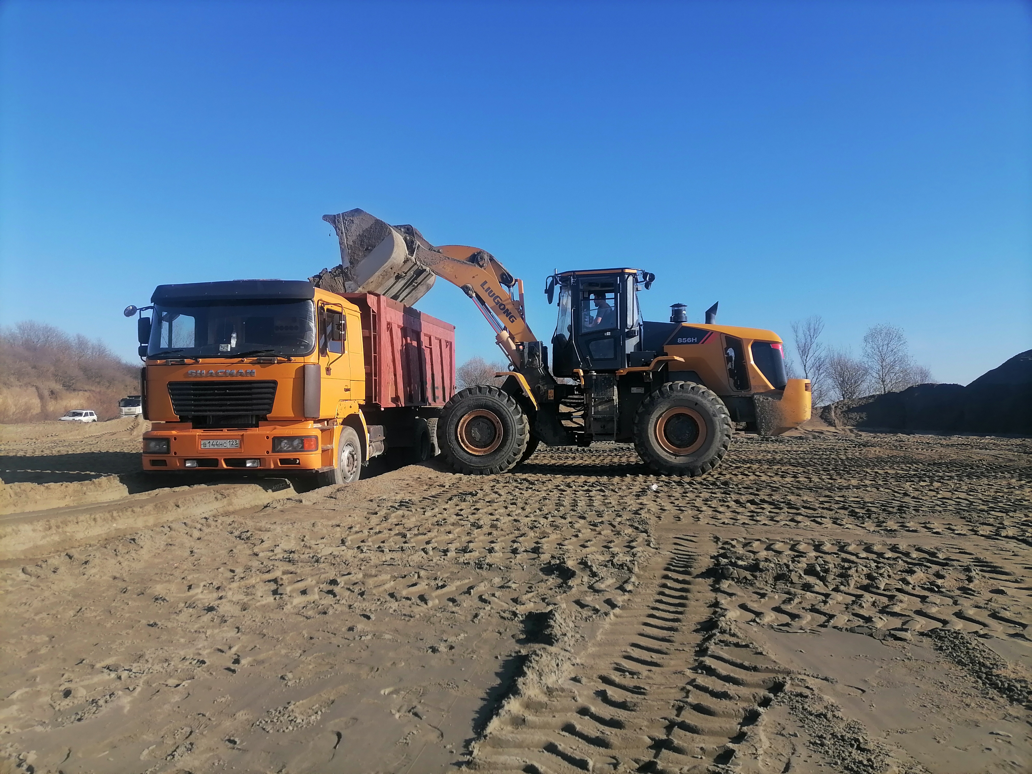 Услуги самосвала 35 кубов