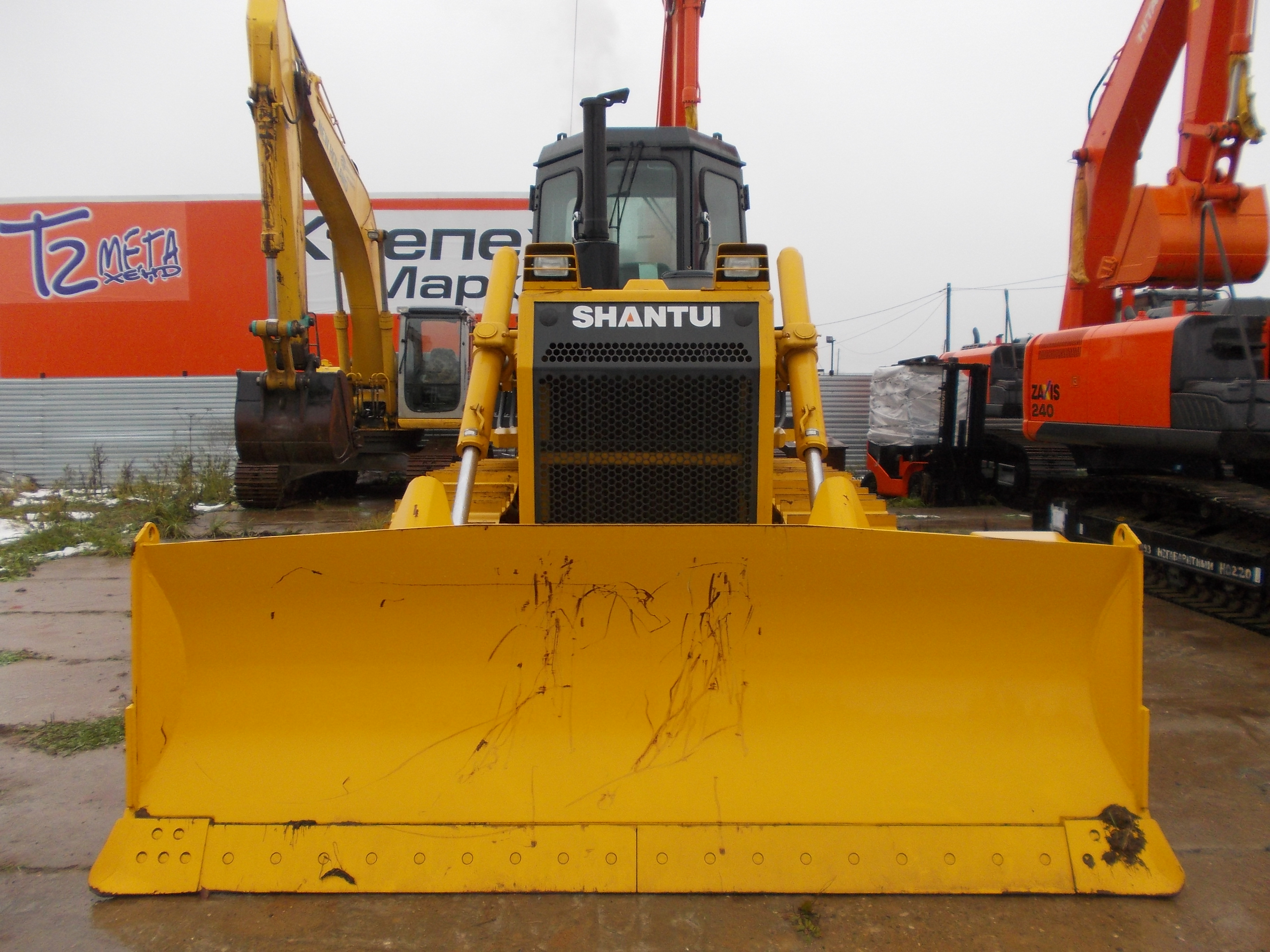 В аренду бульдозер- планировщик.