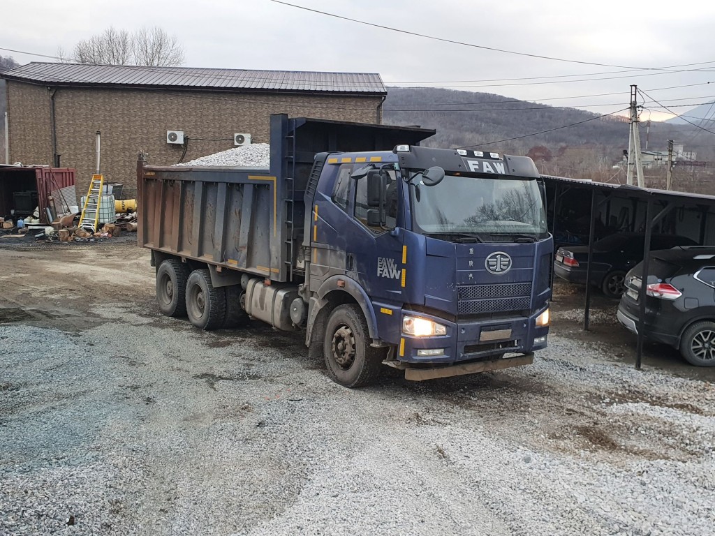 Самосвалы до 30 тонн