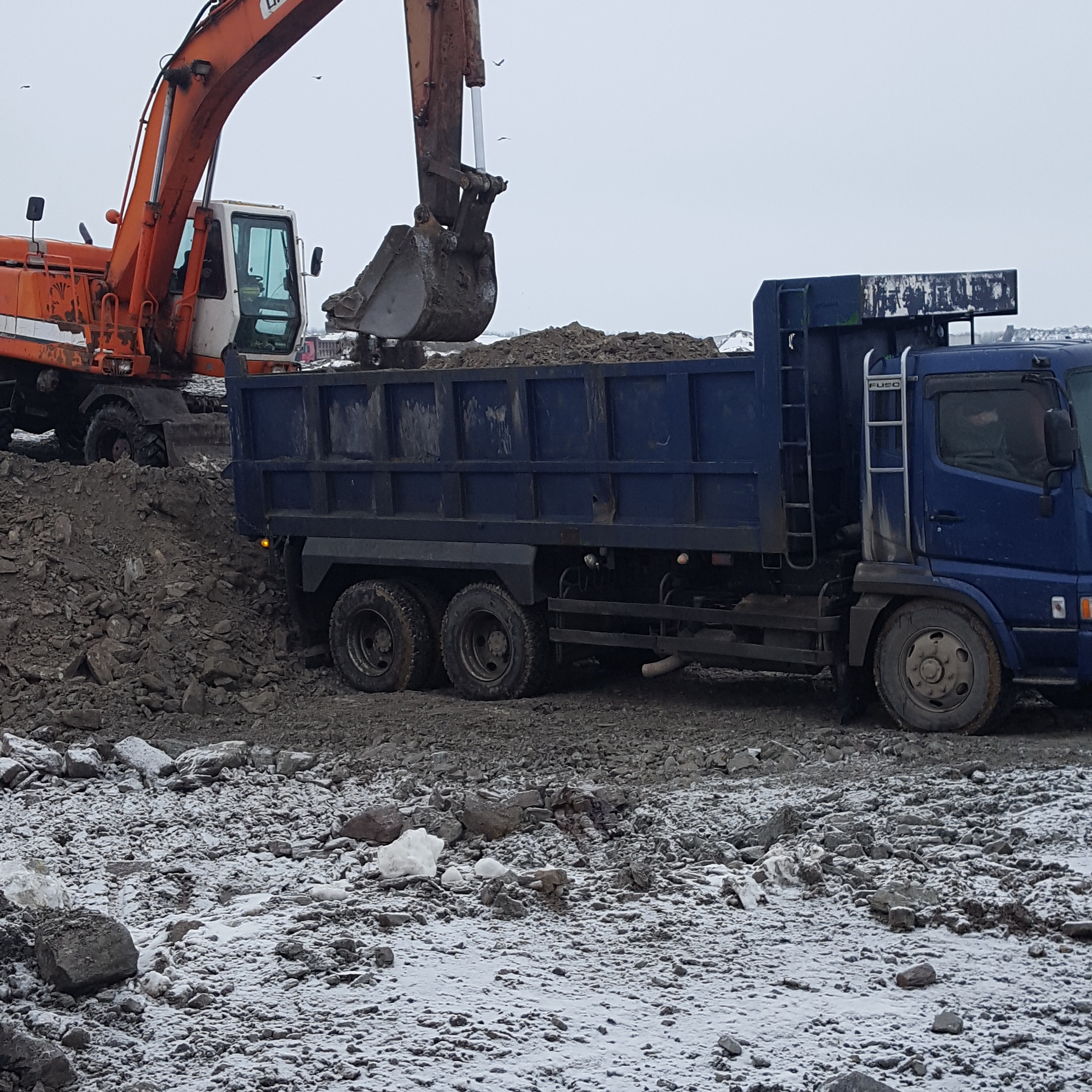 Доставка грунта,щебня,вывоз мусора.