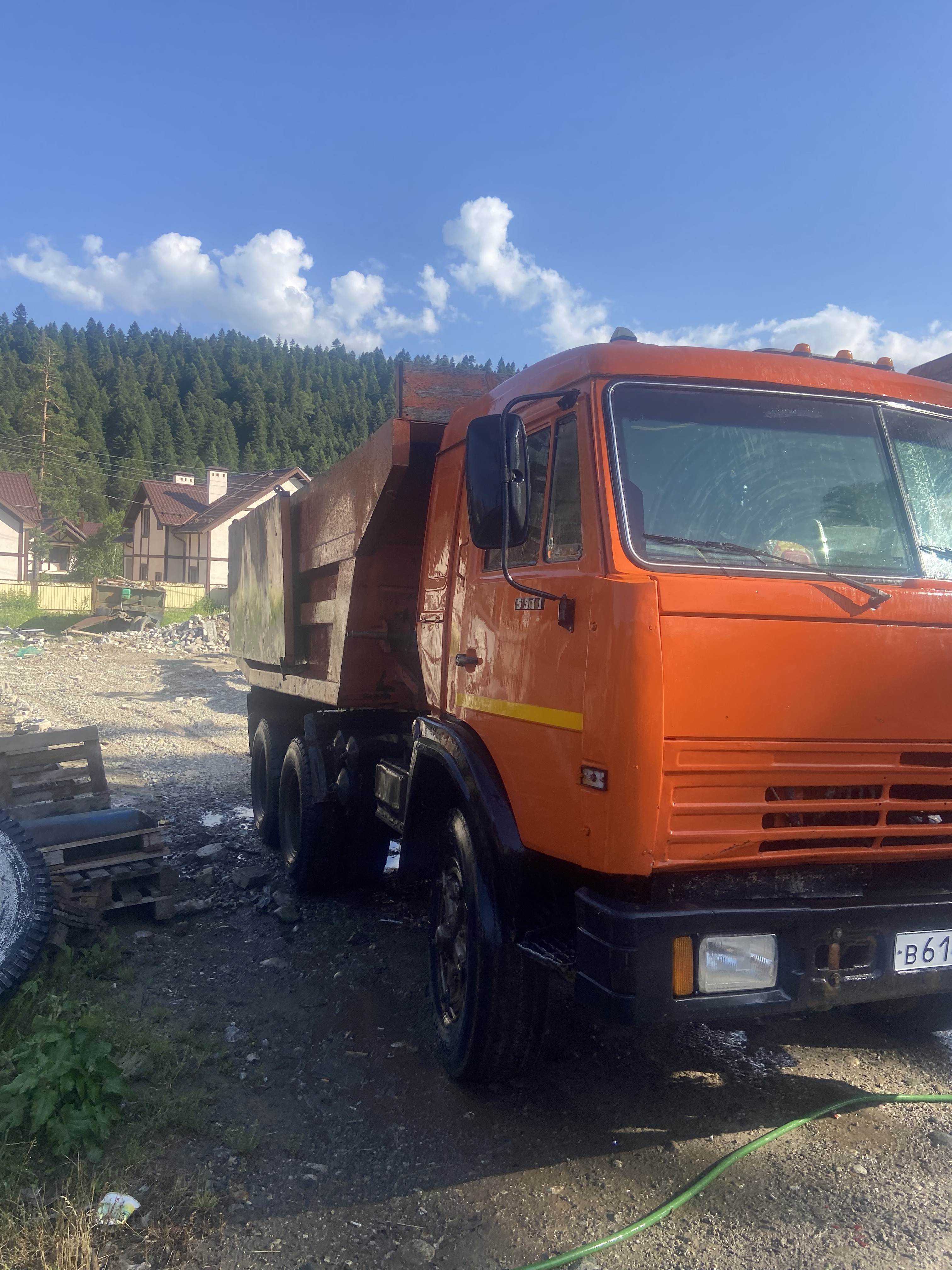 Самосвал от собственника Эсен