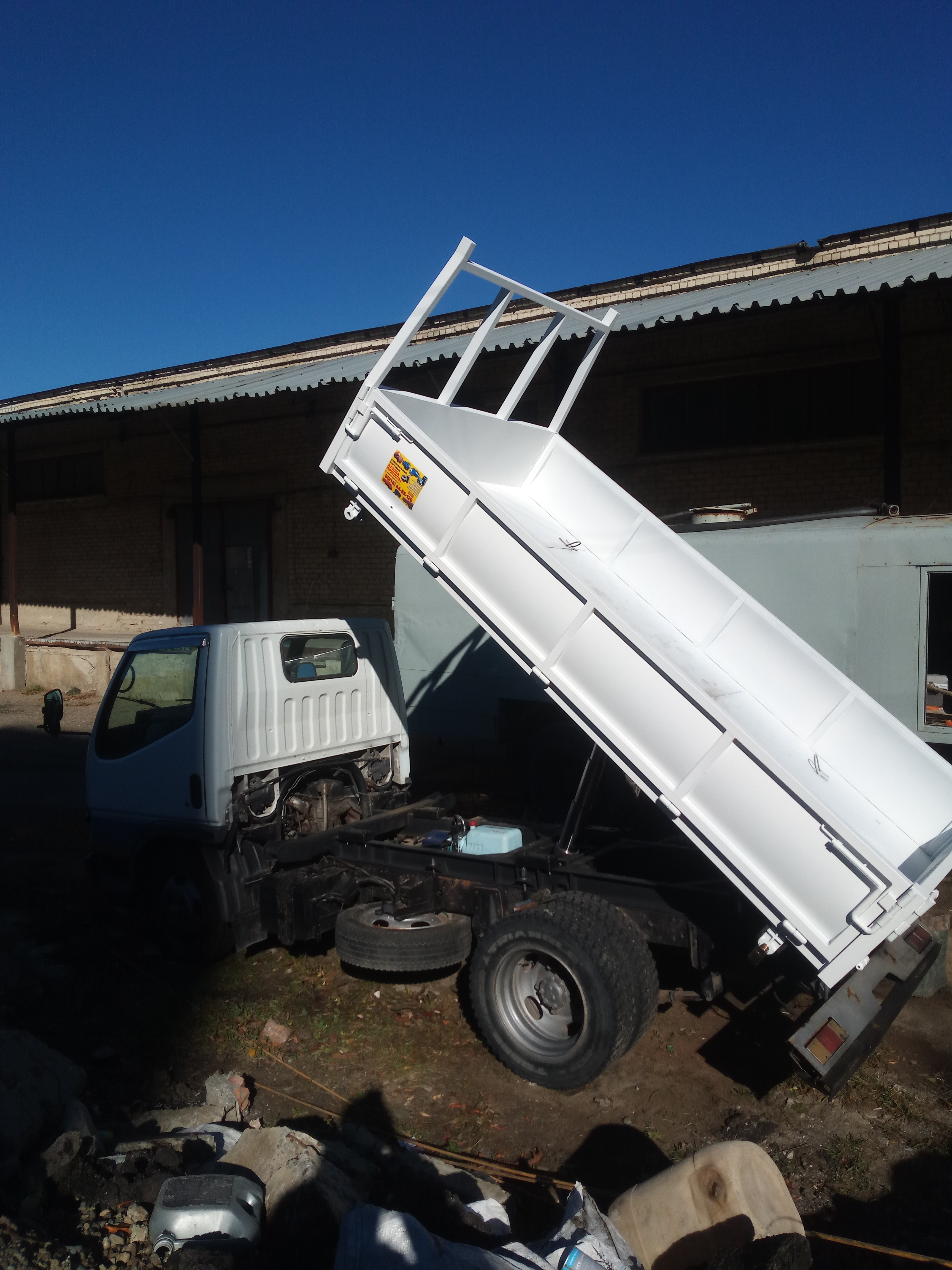 Мини самосвал от собственника Олег