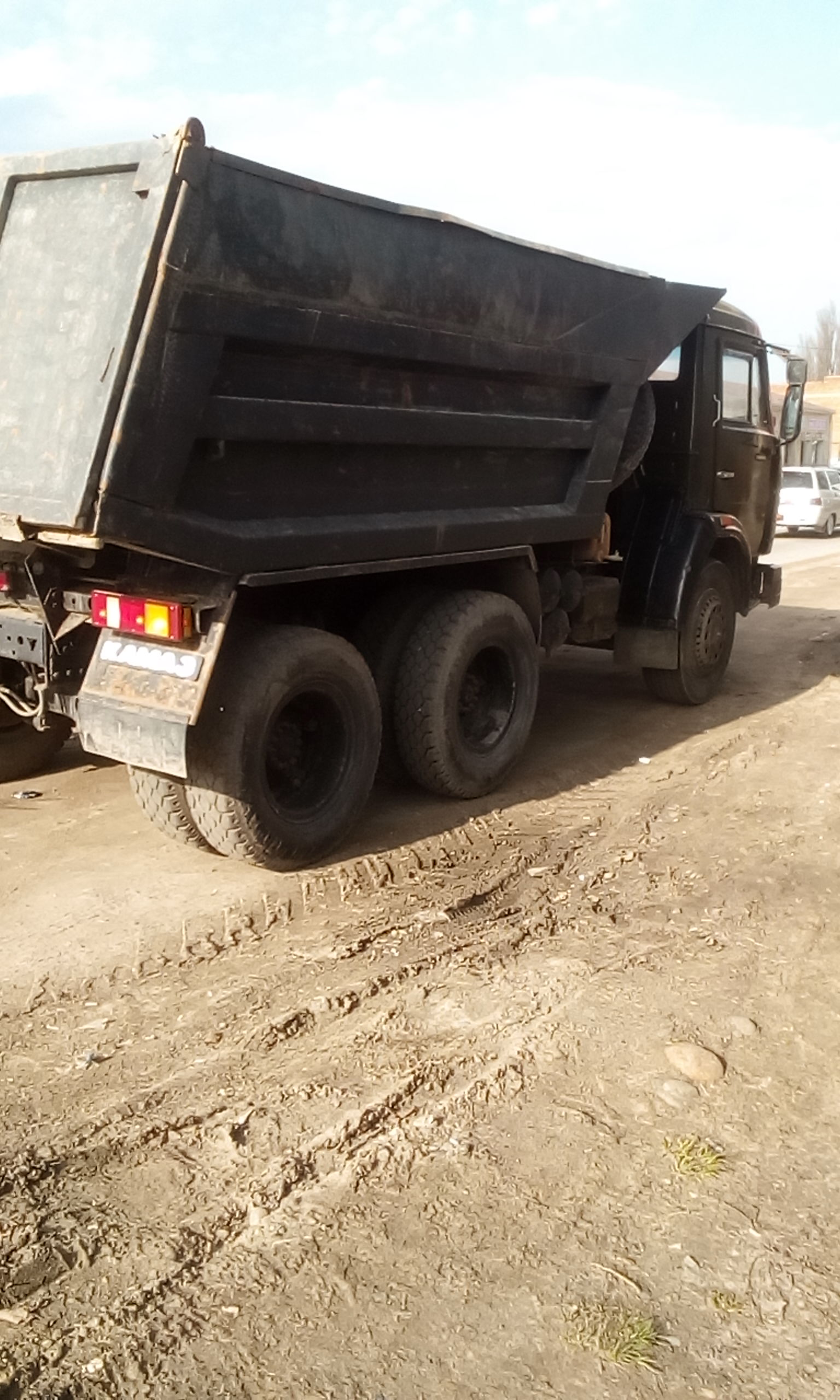 Аренда самосвалов от собственника Александр