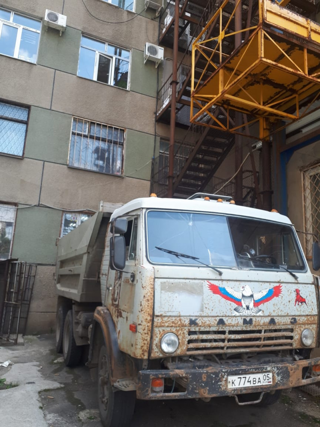 Доставка песок , отсев пгс, щебень, чернозем, окол